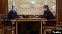 Vladimir Putin și liderul cecen, aliatul său, Ramzan Kadîrov. 20 august 2024