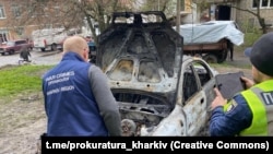 За даними прокуратури, внаслідок атаки пошкоджені багатоквартирні й приватні житлові будинки, автомобілі, ліцей