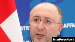 Gürcüstan XİN başçısı Xələf Xələfova dünya tarixi kitablarını oxumağı məsləhət görür