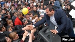 Armenia - Prosperous Armenia Party (BHK) leader Gagik Tsarukian is greeted by supporters during a campaign rally in Armavir province, 13Apr2012.