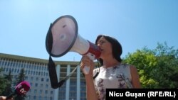 Maia Sandu la un protest împotriva schimbării sistemului electoral, Chișinău, 21 iulie 2017