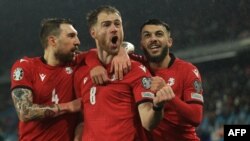 საქართველოს საფეხბურთო ნაკრებმა ლუქსემბურგის ნაკრებს უმასპინძლა და ბუდუ ზივზივაძის დუბლით დაამარცხა (2:0). 