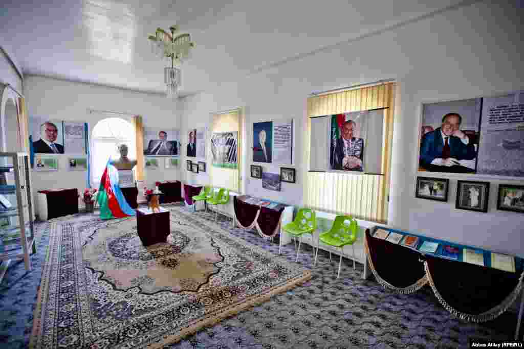 Tovuzun Əlimərdanlı kəndinin məscidində H. Əliyev muzeyi. 