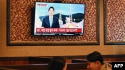21 листопада Північна Корея знехтувала попередженнями Сполучених Штатів і їхніх союзників і запустила супутник-шпигун, назвавши запуск успішним