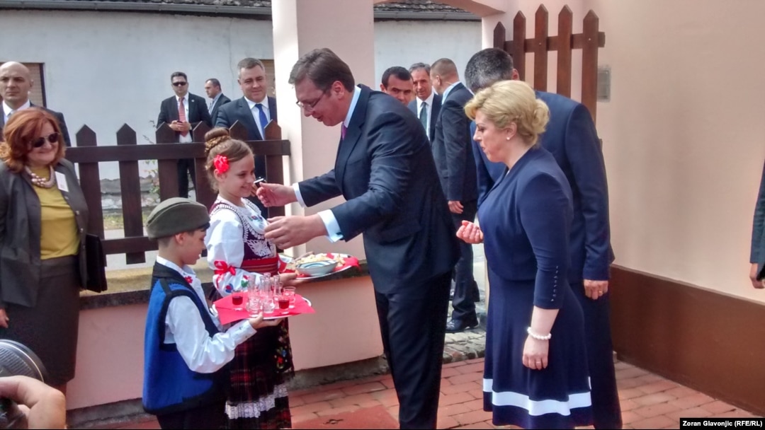 Kolinda Grabar Kitarović in Aleksandar Vučić, u Dalju u Hrvatskoj, 20. jun 2016.