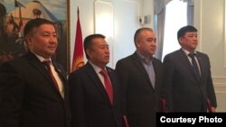 Канат Исаев, Чыныбай Турсунбеков, Омурбек Текебаев и Бакыт Торобаев. 
