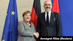 Германската канцеларка Ангела Меркел и албанскиот премиер Еди Рама