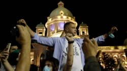 Petar Đurić čiji je otac preminuo od COVID-19 (protest u Beogradu 9. jula)