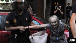  دستگیری یک زن سالخورده در مادرید در روز جمعه