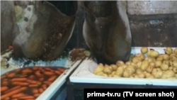 Хранение овощей на складе предприятия, поставляющего продукты в детские сады Красноярска 