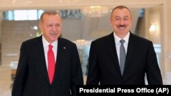 د ترکیې ولسمشر رجب طیب اردوغان او د اذربایجان ولسمشر الهام علياف