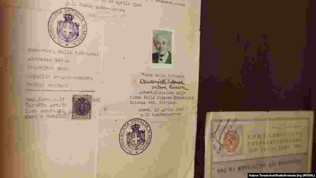 Документи Соломії Крушельницької на право проживання в СРСР