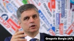 ITALY -- Ukrainian Foreign Minister Vadym Prystayko gestures as he speak during a meeting with the press at the Foreign Press Association in Rome, February 10, 2020