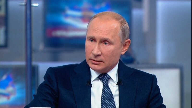 Путин: Мо дар самти дуруст ҳаракат мекунем