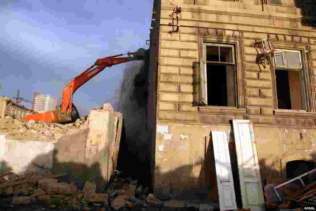 2010-cu ildən bəzi seçmələr #48