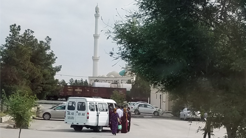 Metjide gatnaýan aýal-gyzlar MHM tarapyndan soraga çekilýär