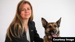 Andreea Roseti este director de țară la Humane Society International din 2019 și director onorific al Asociației „Animal Life” din Sibiu.