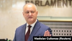 Igor Dodon este acuzat de corupere pasivă, trădare de patrie și acceptarea finanțării unui partid politic de către o organizație criminală