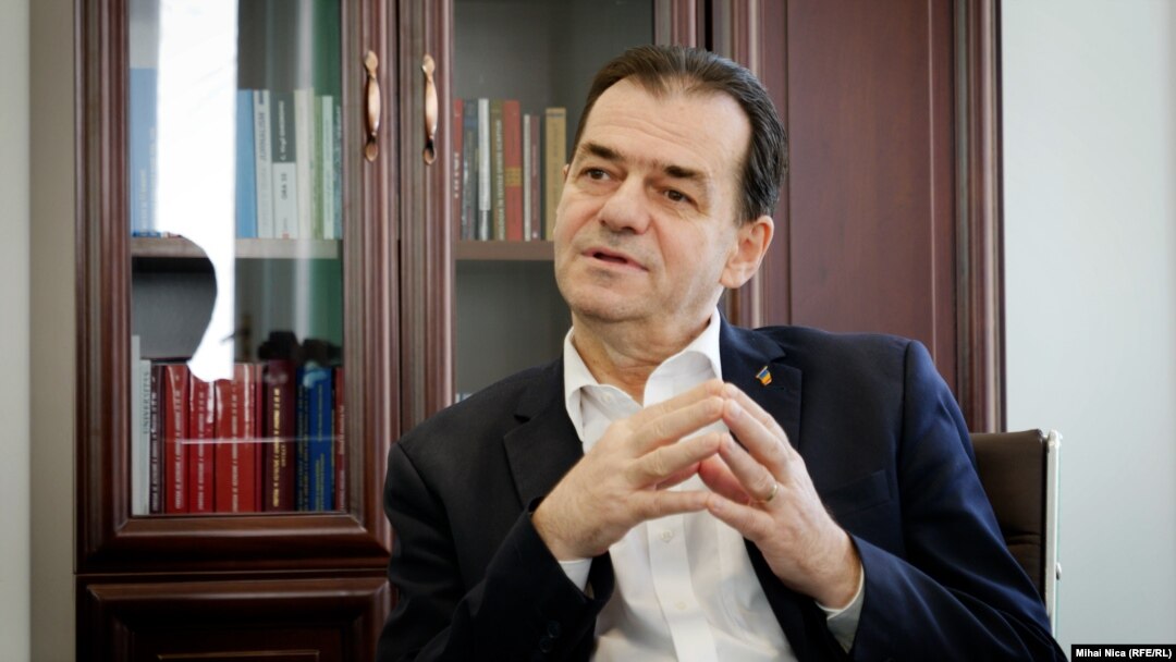 Ludovic Orban afirmă că a fost agresat de manifestanții AUR în timp ce încerca să intre în curtea Palatul Parlamentului.