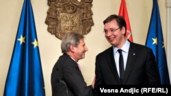 Johannes Hahn dhe Vucic