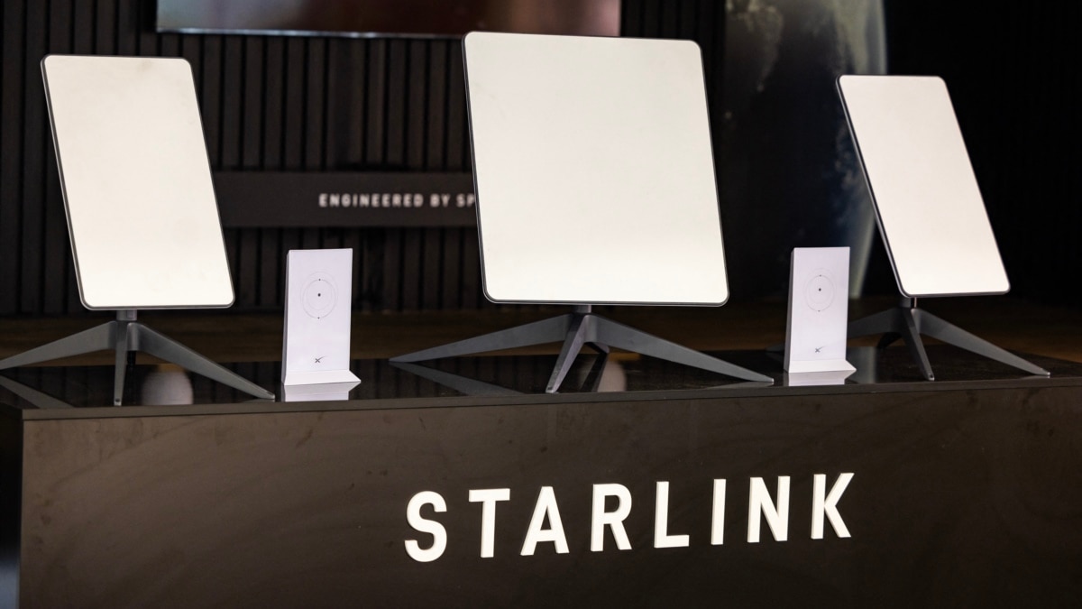 Польща продовжує фінансувати Starlink для України – міністр цифровізації