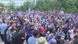 Бывший президент Кыргызстана Атамбаев провел митинг