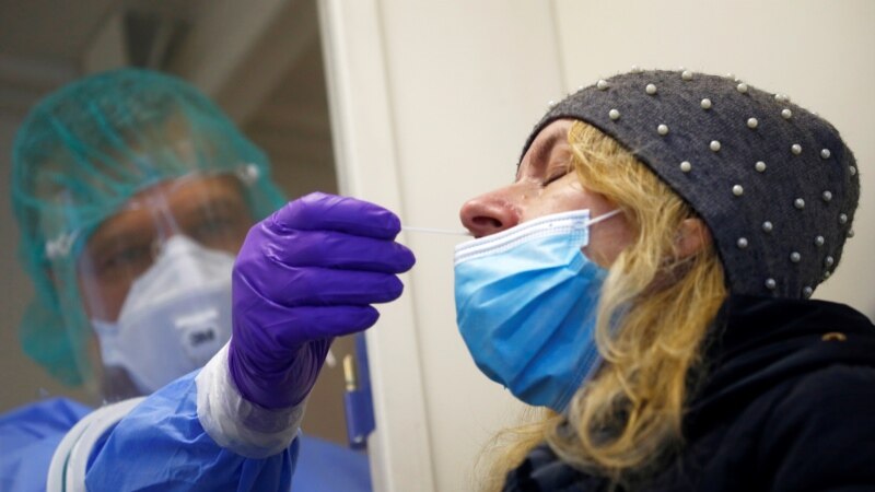 Раст на бројот на заразени во Словенија, владата размислува за заострување на мерките