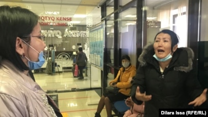 Жақыннан жасалған үйдегі пияздың видеосы