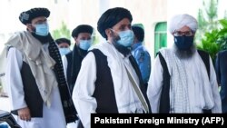 آرشیف، شماری از اعضای دفتر سیاسی گروه طالبان 