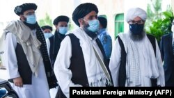 ملا عبدالغني برادر په مشرۍ یو طالب پلاوی ایران کې ددې هېواد له چارواکو سره کتلي.
