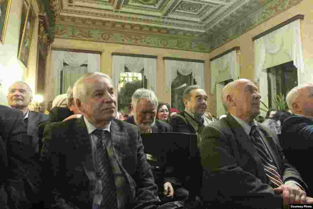 Шагыйрь Зиннур Мансуров, язучы Рабит Батулла, шагыйрь Равил Фәйзуллин