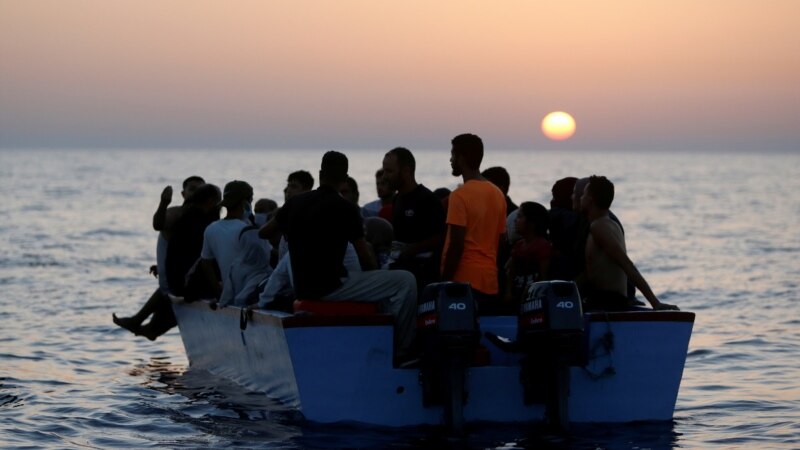 Spasilački timovi Libana tragaju za preživjelima sa čamca koji se prevrnuo