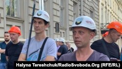 Гірники наголошують, якщо їм не віддадуть зароблені гроші, то 24 серпня, у день Незалежності, вони протестуватимуть під стінами Кабміну у Києві