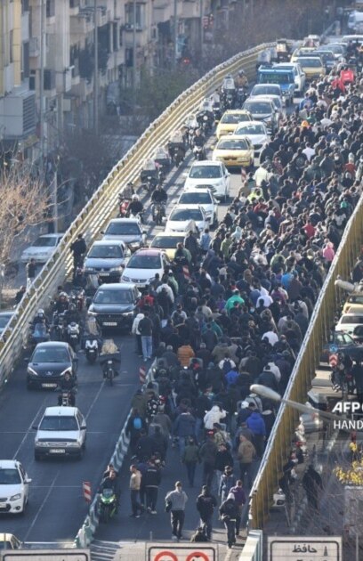 Най малко седем души са загинали по време на разрастващи