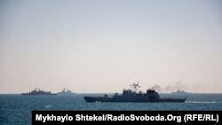 Боевые корабли во время учений Sea Breeze 2021 в Черном море, иллюстративное фото