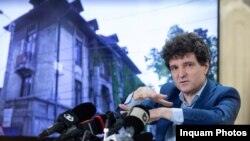  „Sunt ultimele zvâcniri ale unui mod speculativ şi profund nociv de a face dezvoltare urbană în Bucureşti, cu încălcarea interesului public”, a spus primarul general al Capitalei, Nicușor Dan. 