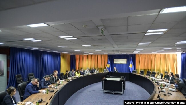 Takimi i Kryeministrit te Kosoves, Albin Kurti me aktivistë të shoqërisë civile të Serbisë. Prishtinë, 21 qershor 2022.