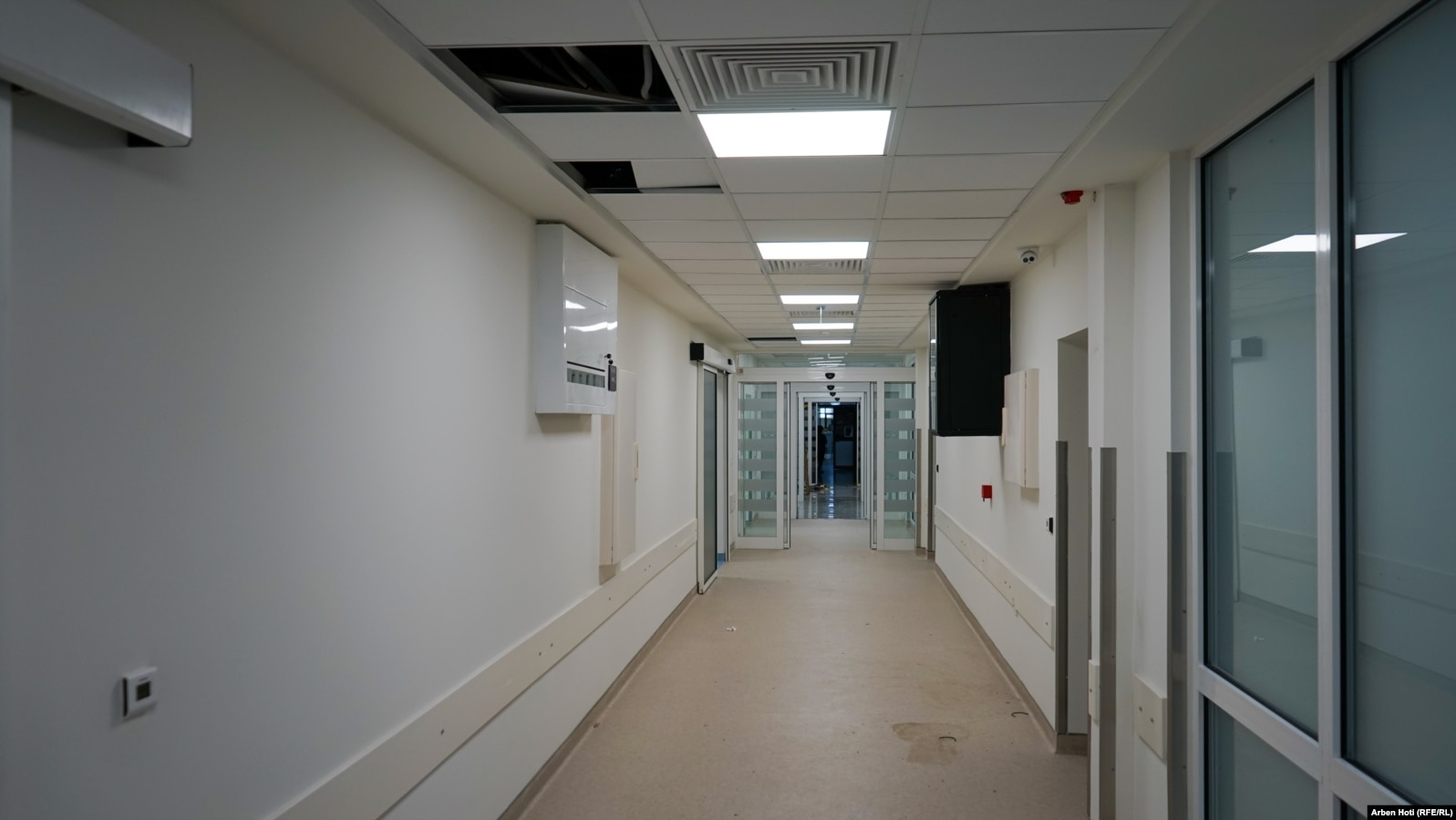 Një nga korridoret e qendrës për IVF.