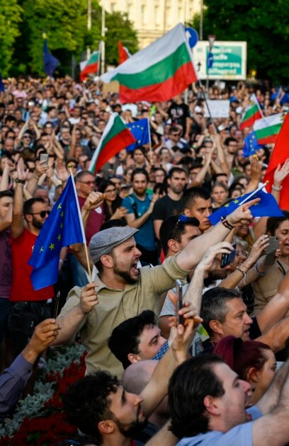 Мнозинството от българските граждани вярват че демокрацията е най добрата форма