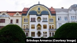 Palatul Neuhaus.Clădirile vechi încep să capete culoare în Timișoara