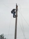 Elektricisti Ihor shmang bombat për t’i rilidhur fshatrat ukrainase