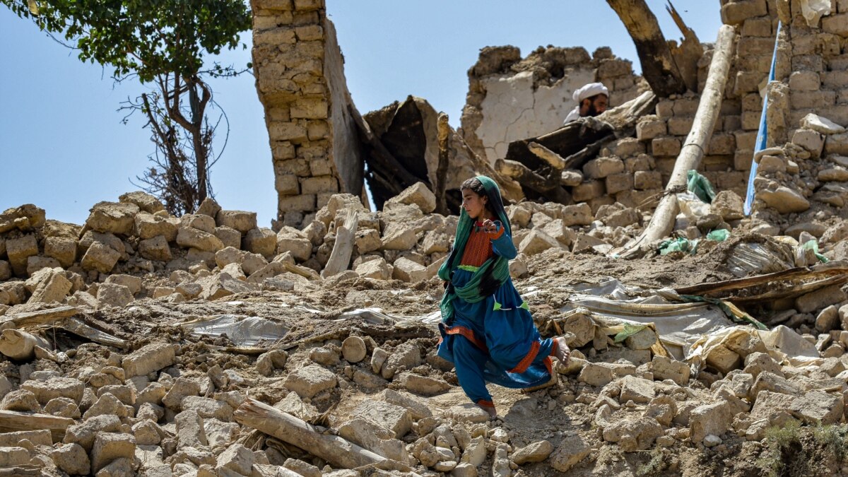 Афганістан отримує гуманітарну допомогу через землетрус, рятувальні роботи завершуються