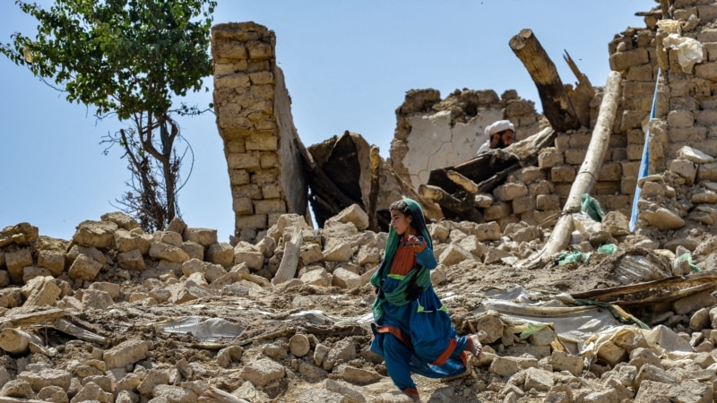 Përfaqësuesit e OKB-së vizitojnë zonat e prekura nga tërmeti në Afganistan