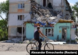 Разрушения в Северодонецке, июнь 2022