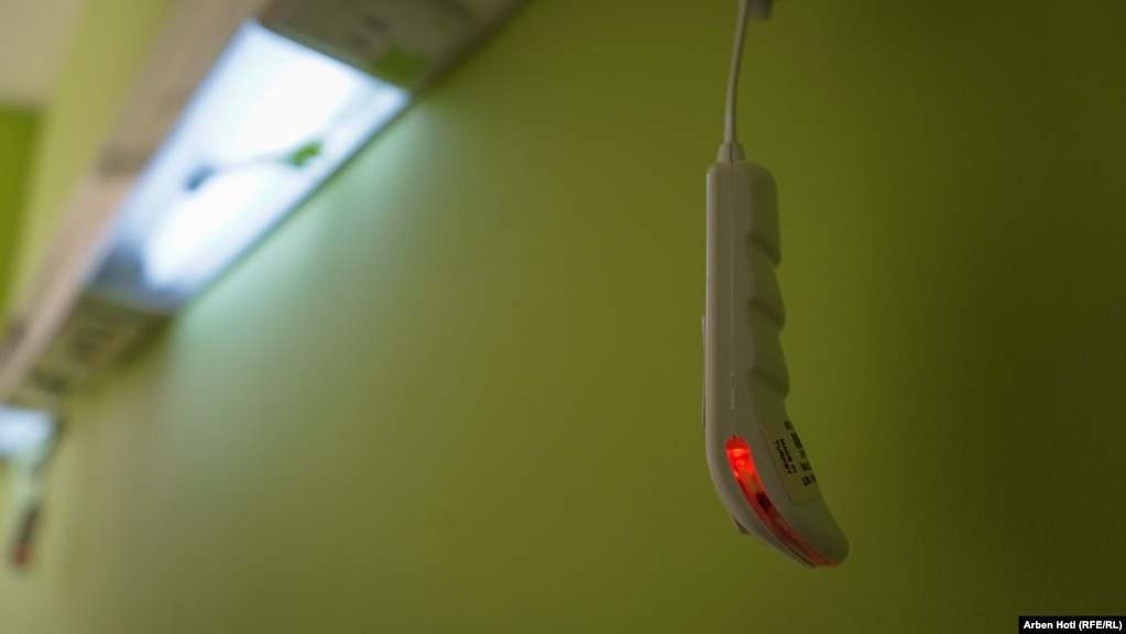 Një nga instrumentet mjekësore në qendrën për IVF.