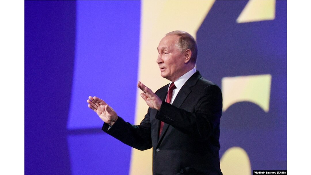 A defiant Russian President Vladimir Putin at the 2022 St. Petersburg International Economic Forum.