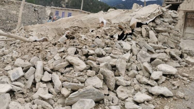 يو شمېر نړيوالو بنسټونو د افغانستان له زلزله ځپلو سره د مرستې غوښتنه کړې