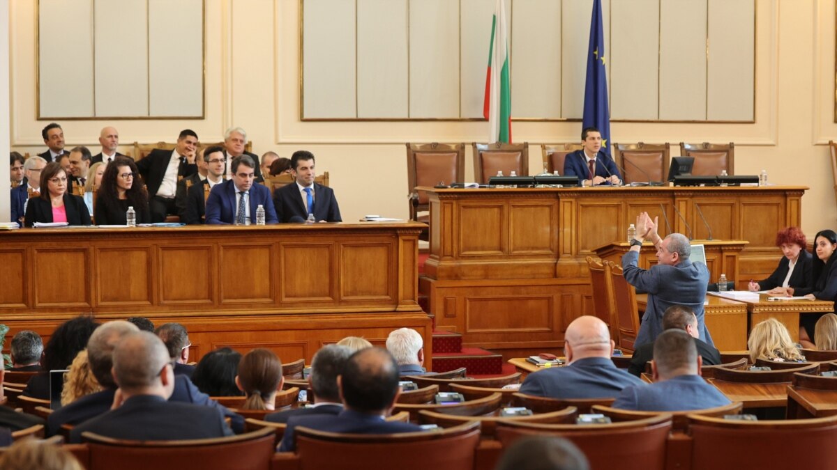 Вотът на недоверие срещу правителството не е заради икономическата му