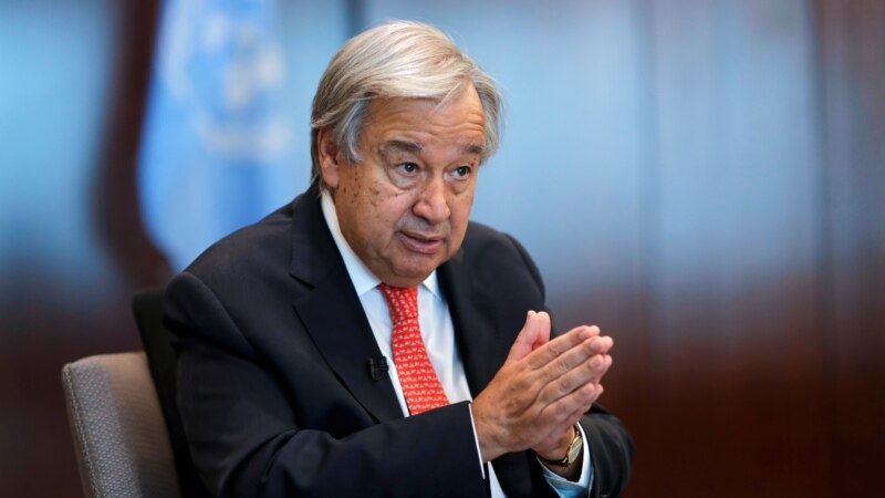 Guterres bën thirrje që bota të ndihmojë Pakistanin