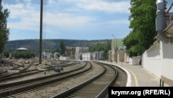 Железнодорожный вокзал в Феодосии, архивное фото